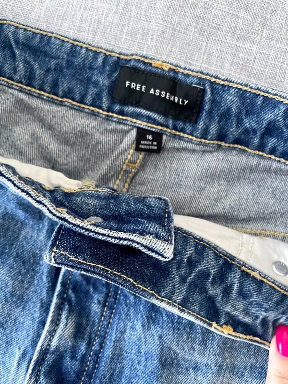 Free Assembly Shorts - Picture 6 of 6